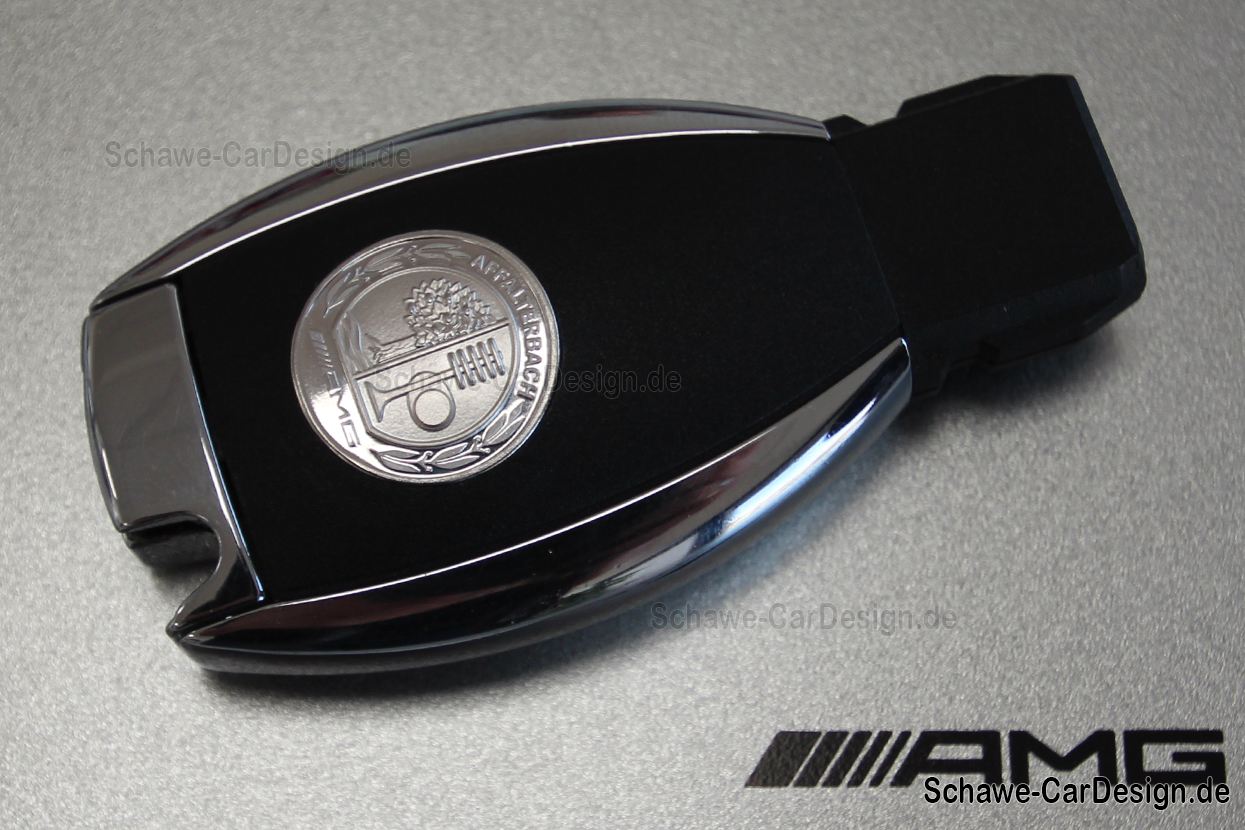 Nachrüstung: AMG Batteriefachabdeckung für Mercedes-Benz Schlüssel